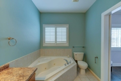 18-Cardinal-Ln-Brant-ON-N3L-large-019-038-Bathroom-1500x999-72dpi