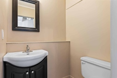 721-Wilkins-St-London-ON-N6C-large-015-011-Bathroom-1500x1000-72dpi